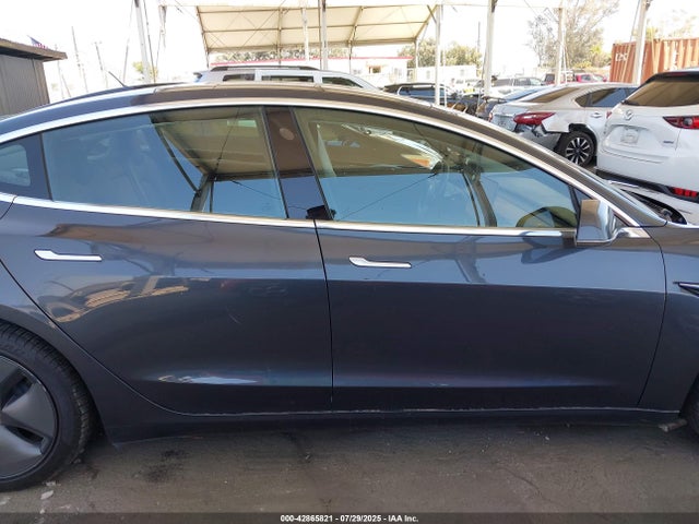 5YJ3E1EA6JF101553 Tesla MODEL 3