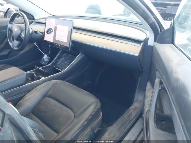 2018 TESLA MODEL 3 5YJ3E1EA6JF101553 Photo 4