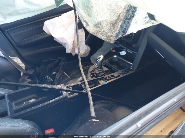 WBS8M9C5XJ5L71425 BMW 2018