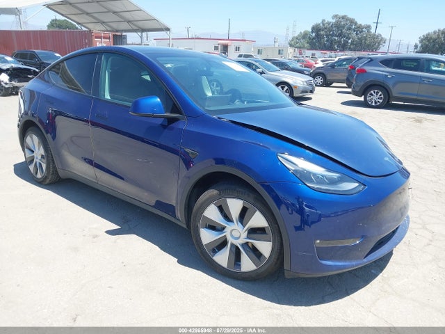 2023 TESLA MODEL Y 7SAYGAEE4PF636380 Photo 0