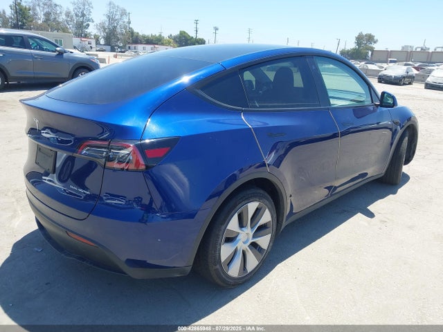2023 TESLA MODEL Y 7SAYGAEE4PF636380 Photo 3