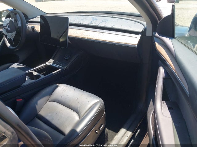 2023 TESLA MODEL Y 7SAYGAEE4PF636380 Photo 4