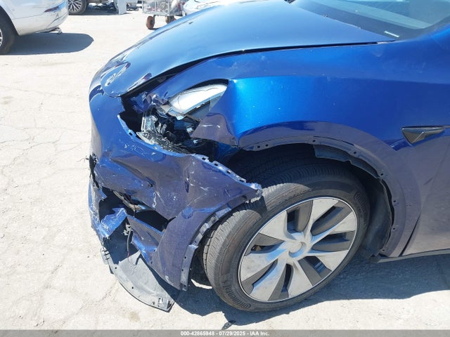 2023 TESLA MODEL Y 7SAYGAEE4PF636380 Photo 5