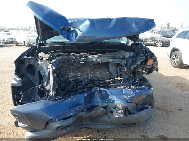 1GCRWBEH1MZ159384 Chevrolet lv3