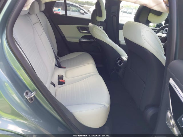 W1NKJ4HB3SF381175 Mercedes-Benz m254