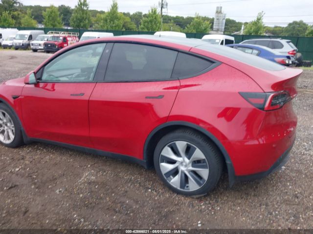 2021 TESLA MODEL Y 5YJYGDEE2MF070746 Photo 5