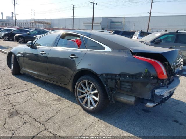 2012 JAGUAR XJ SAJWA1CB7CLV38497 Photo 2