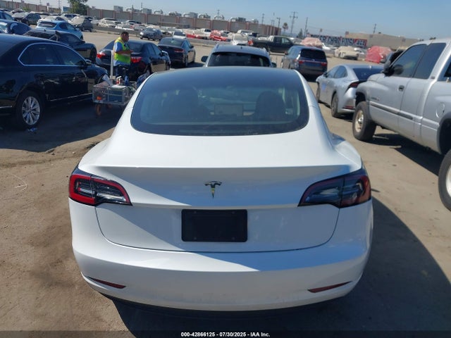 5YJ3E1EA8PF653984 Tesla MODEL 3