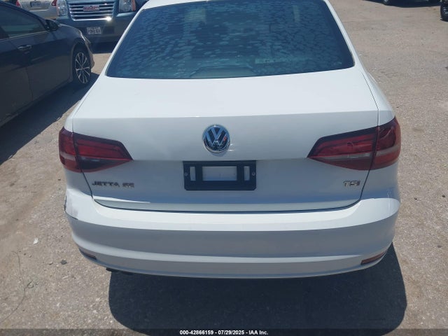 Volkswagen 1.4 tsi 2017 3VWDB7AJ5HM360012 Image 16