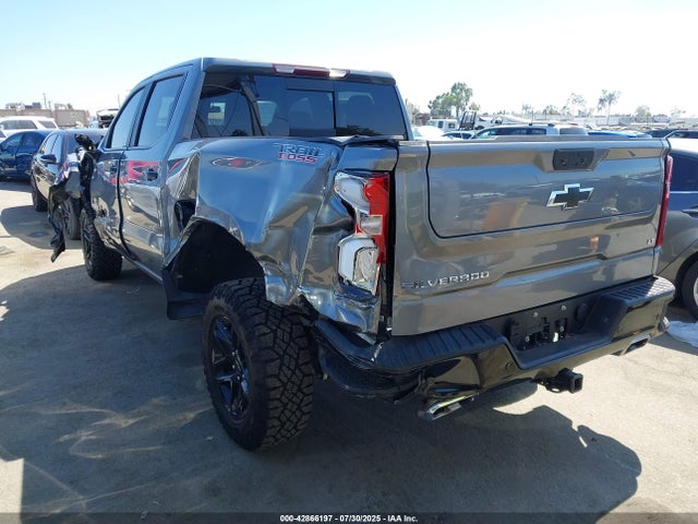 Chevrolet l84 2022 3GCPYFED4NG135751 Image 3