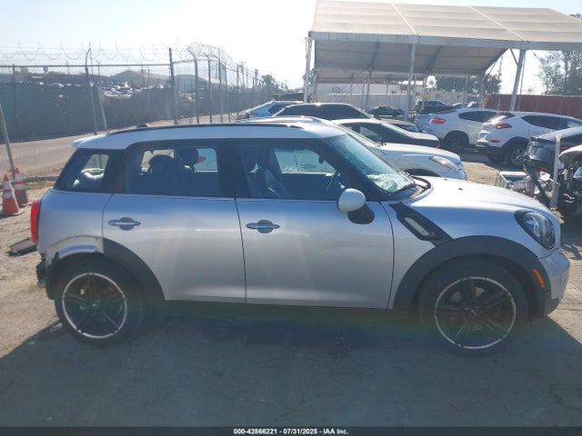 Mini Countryman 2016 WMWZC3C56GWT08480 Image 14