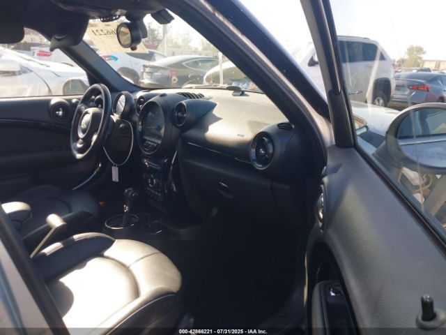 2016 MINI COUNTRYMAN WMWZC3C56GWT08480 Photo 4