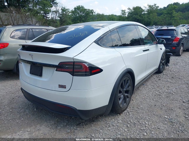 42866254 :رقم المزاد ، 7SAXCBE67NF340661 vin ، 2022 Tesla Model X Plaid Tri Motor All-wheel Drive مزاد بيع