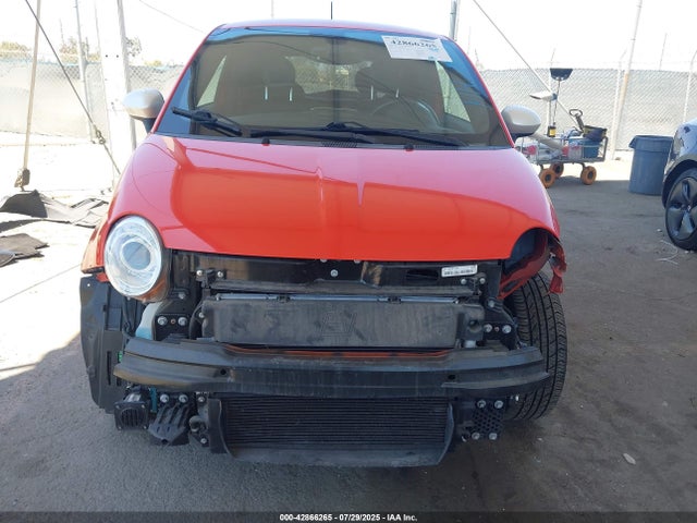 3C3CFFGE0GT197768 Fiat 500