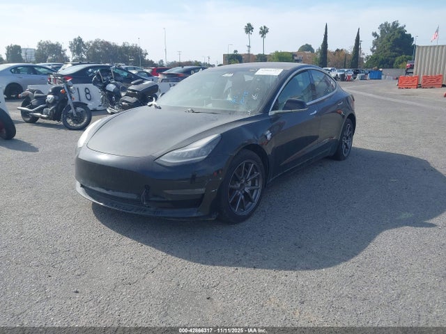 2018 Tesla Model 3 Long Range/performance მანქანა იყიდება აუქციონზე, vin: 5YJ3E1EB5JF127862, აუქციონის ნომერი: 42866317
