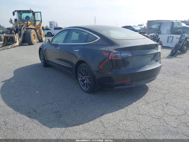 2018 Tesla Model 3 Long Range/performance მანქანა იყიდება აუქციონზე, vin: 5YJ3E1EB5JF127862, აუქციონის ნომერი: 42866317