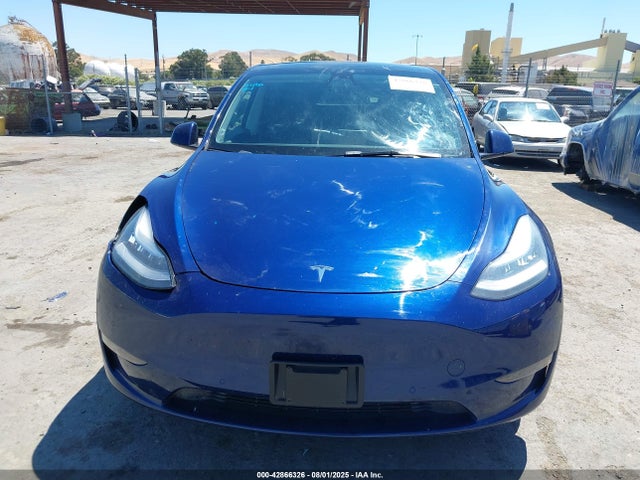 Tesla Model Y 2021 5YJYGDEE0MF190366 Image 12
