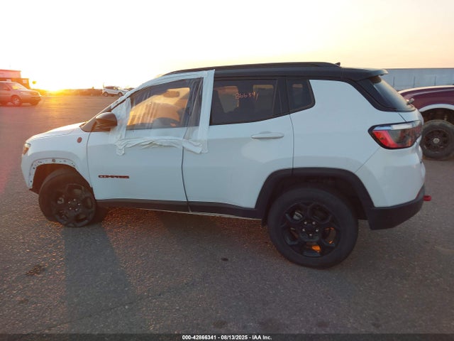 Jeep 2023 2023 3C4NJDDN2PT557893 Image 13