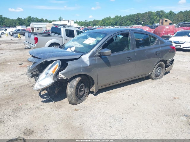 Nissan Versa 2017 3N1CN7AP0HL903219 Image 2
