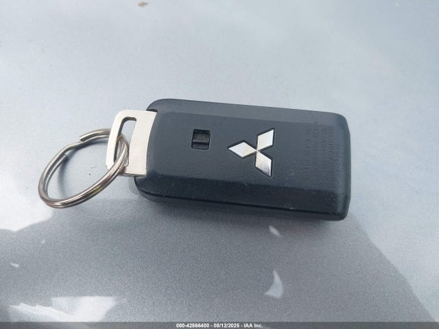 2020 MITSUBISHI OUTLANDER JA4AD3A34LZ029126 Photo 10