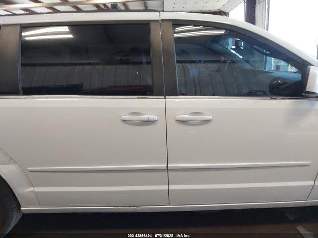 2C4RC1BG7GR187056 Chrysler Town and Country