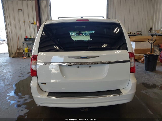 2C4RC1BG7GR187056 Chrysler Town and Country
