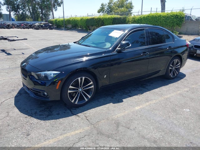 BMW 330e 2018 WBA8E1C55JA167593 Image 2