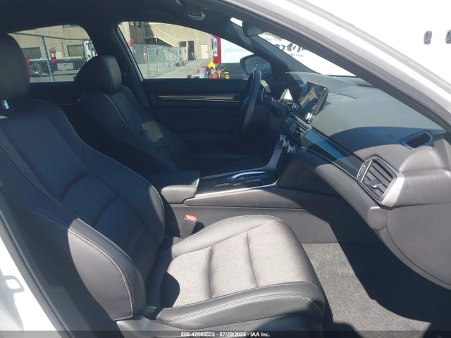 1HGCV3F25NA031806 Honda lfb2