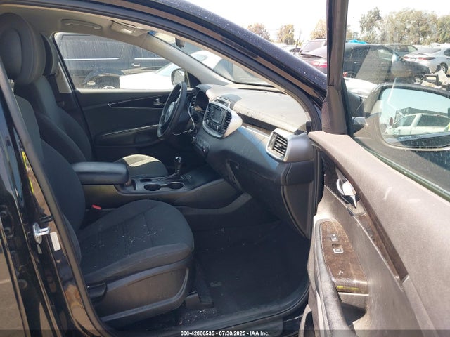 5XYPG4A52HG219222 KIA 2017