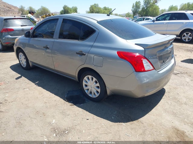 3N1CN7AP9EL842058 Nissan 2014
