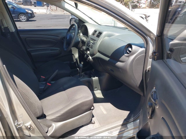 3N1CN7AP9EL842058 Nissan 2014