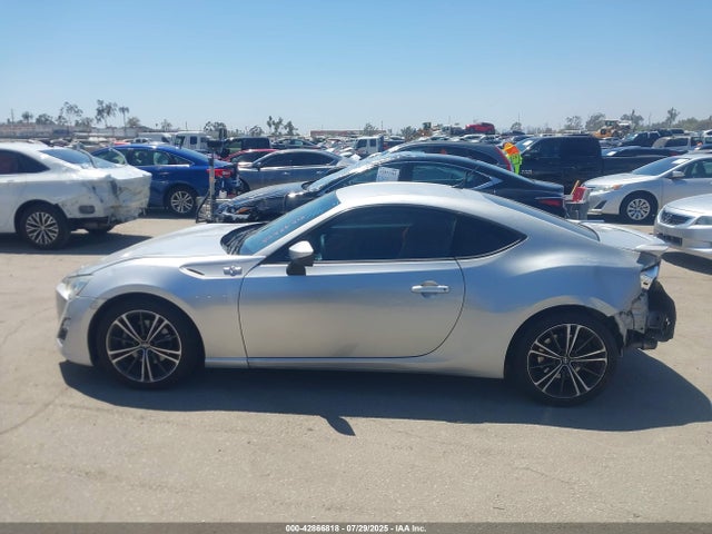 JF1ZNAA15E8701718 Scion FR-S