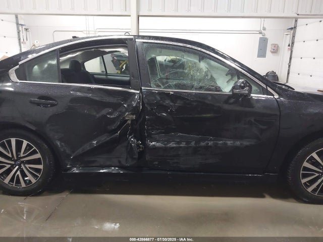 4S3BNAF63J3040777 Subaru u5