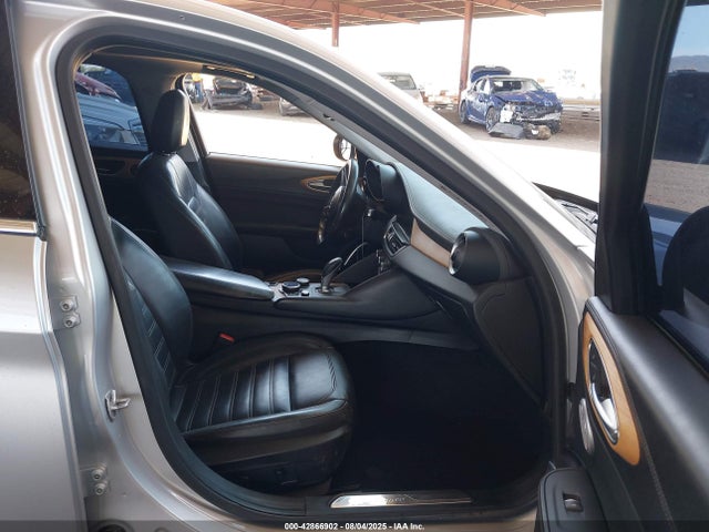 Alfa Romeo giulia (952) 2017 ZARFAECN4H7534770 Image 5