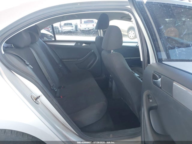 3VWD17AJ7FM202030 Volkswagen 1.8t