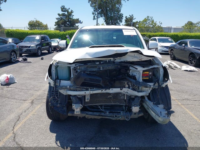 42866949 :رقم المزاد ، 3TMKU4HN6EM040415 vin ، 2014 Toyota Tacoma Prerunner V6 مزاد بيع