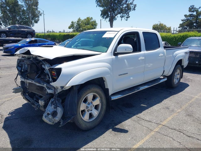 42866949 :رقم المزاد ، 3TMKU4HN6EM040415 vin ، 2014 Toyota Tacoma Prerunner V6 مزاد بيع