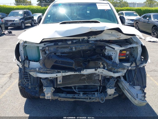 42866949 :رقم المزاد ، 3TMKU4HN6EM040415 vin ، 2014 Toyota Tacoma Prerunner V6 مزاد بيع