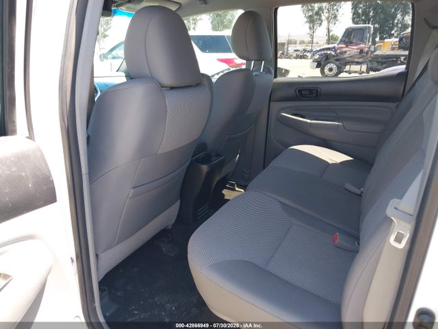 42866949 :رقم المزاد ، 3TMKU4HN6EM040415 vin ، 2014 Toyota Tacoma Prerunner V6 مزاد بيع