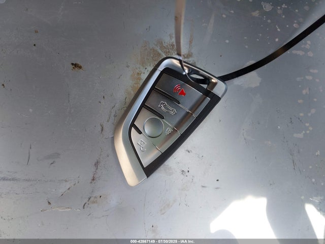 BMW 320i 2016 WBA8E1G58GNT37408 Image 23