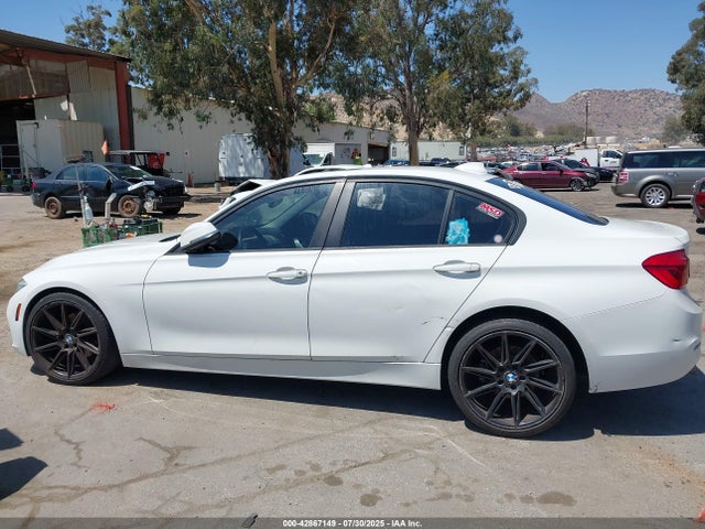 BMW 320i 2016 WBA8E1G58GNT37408 Image 26