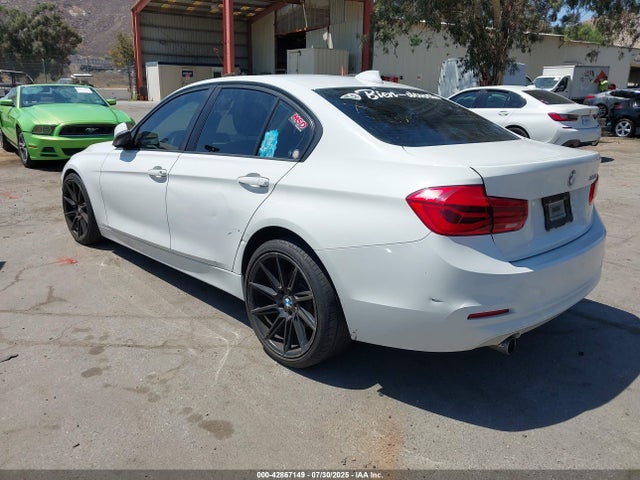 BMW 320i 2016 WBA8E1G58GNT37408 Image 15