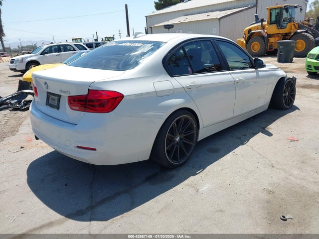 BMW 320i 2016 WBA8E1G58GNT37408 Image 16