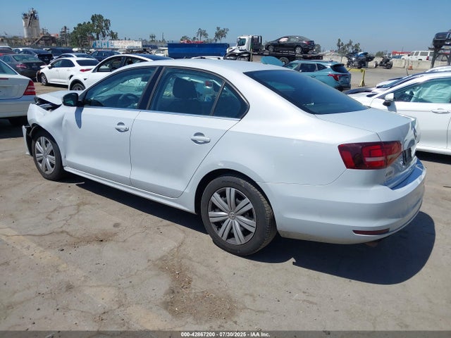 3VW2B7AJXHM233621 Volkswagen 1.4 tsi