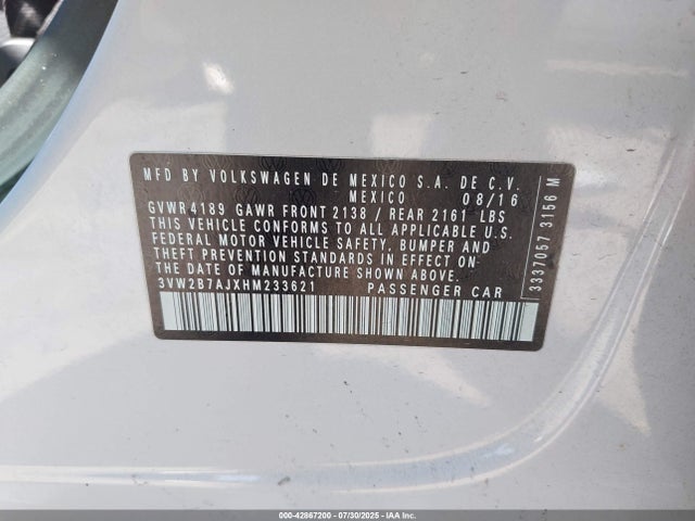 3VW2B7AJXHM233621 Volkswagen 1.4 tsi