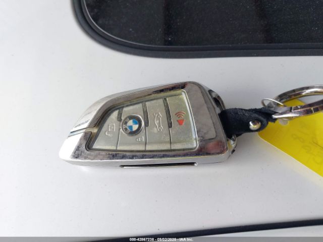 2019 BMW 740I WBA7E2C5XKB217093 Photo 10