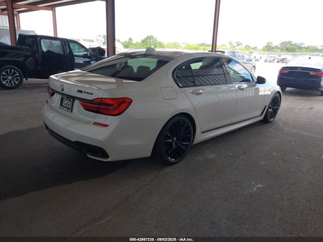 2019 BMW 740I WBA7E2C5XKB217093 Photo 3