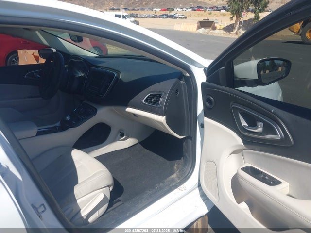 1C3CCCAB7FN562340 Chrysler 200 Limited