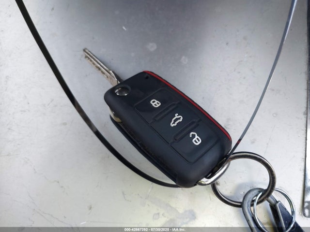 3VWD17AJ6EM239990 Volkswagen 2014