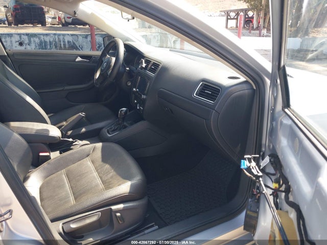 3VWD17AJ6EM239990 Volkswagen 2014